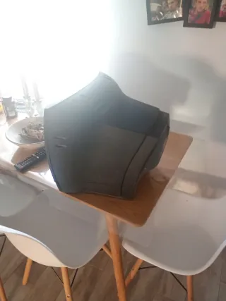 Televisor Philips CRT 14 para retro gaming