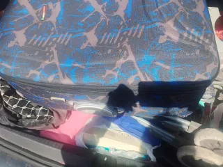 Dos maletas XXL marca misiuss una 6 ruedas dobles