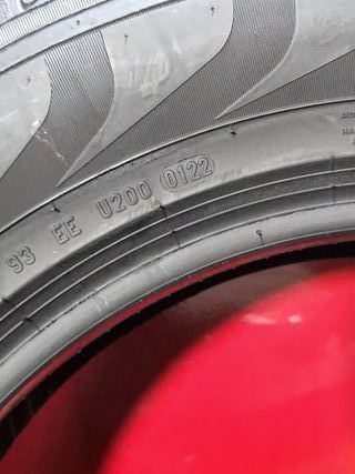 [R. 1973] - 215 65 17 99V NEUMÁTICOS PIRELLI