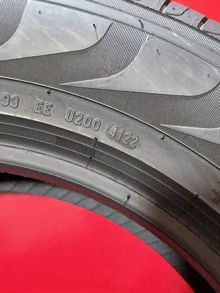 [R. 1973] - 215 65 17 99V NEUMÁTICOS PIRELLI
