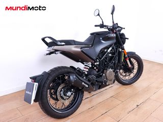 HUSQVARNA SVARTPILEN 401 ABS