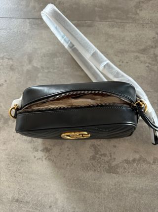 Bolso Gucci Negro y Dorado