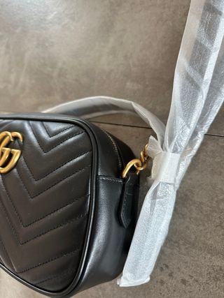 Bolso Gucci Negro y Dorado
