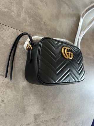 Bolso Gucci Negro y Dorado