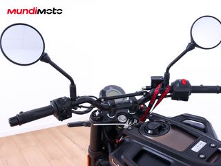 HUSQVARNA SVARTPILEN 401 ABS