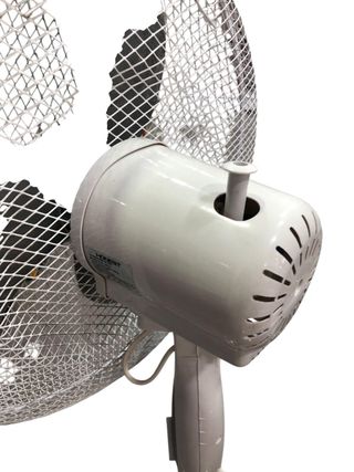 VENTILADOR DE PIE HONEST VP 2000