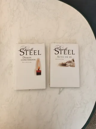 Lote libros Danielle Stelle