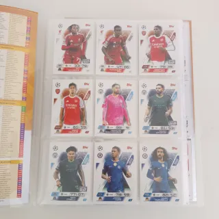 Álbum Topps Match Attax Extra 2026 con 254 cartas