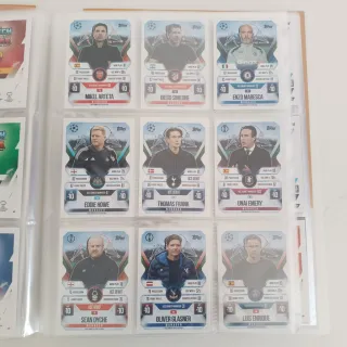 Álbum Topps Match Attax Extra 2026 con 254 cartas