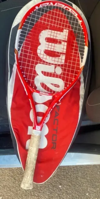 Raqueta Wilson Federer + Paletero