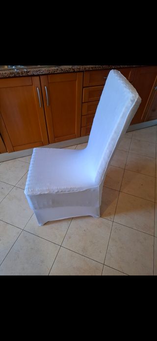 Capas de proteção para cadeiras brancas
