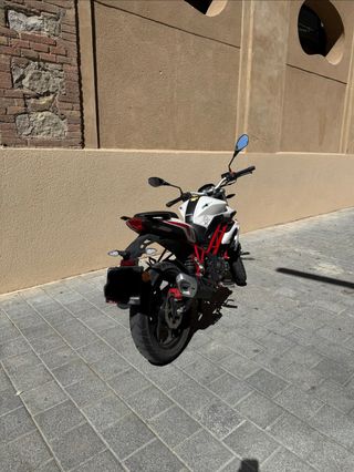 Benelli BN 125