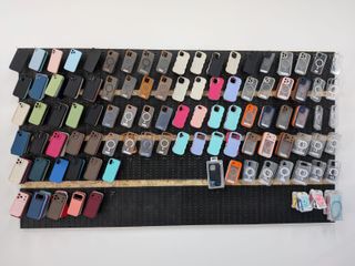 Custodia in silicone ondulata per iPhone 13-17