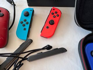 Nintendo Switch Azul/Verde/Amarillo