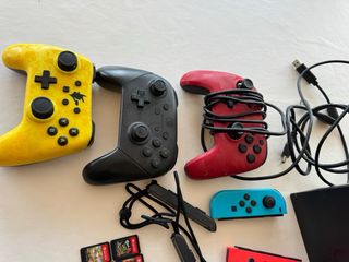 Nintendo Switch Azul/Verde/Amarillo