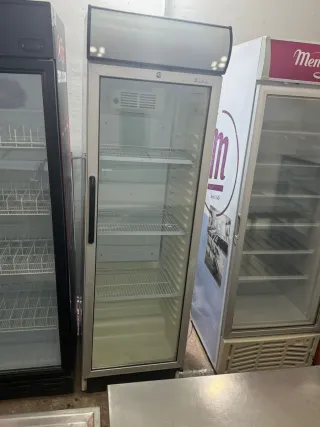 Nevera expositora cristal