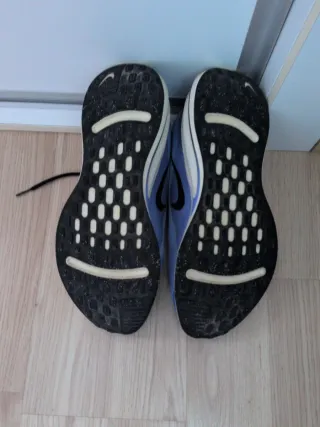 Zapatillas Nike Azules y Naranjas