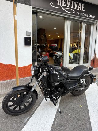 Keeway K Light Negra