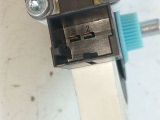 MOTOR ELEVALUNAS DELANTERO DERECHO VOLKSWAGEN GOLF VII LIM.