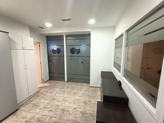 Local comercial en alquiler en Navas en Barcelona