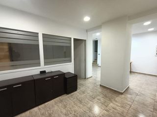 Local comercial en alquiler en Navas en Barcelona