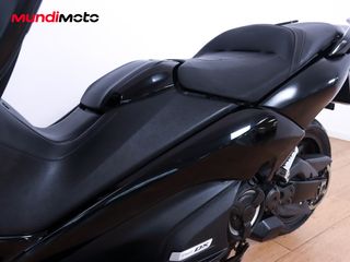 YAMAHA T-MAX 530 SX