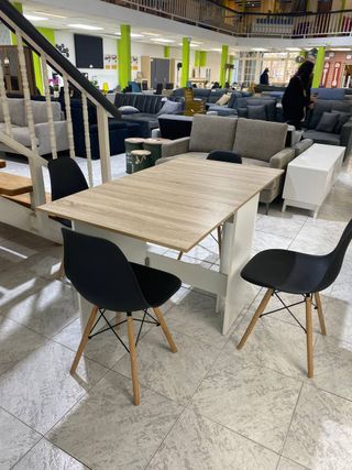 Mesa de comedor extensible con 4 sillas