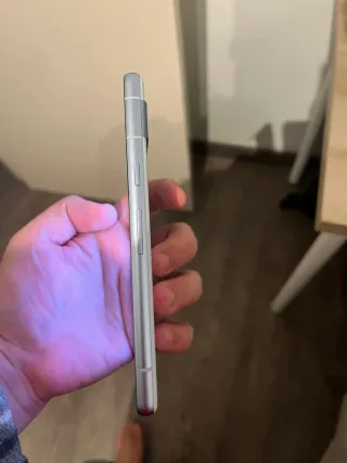 Google Pixel 7a + GrapheneOS