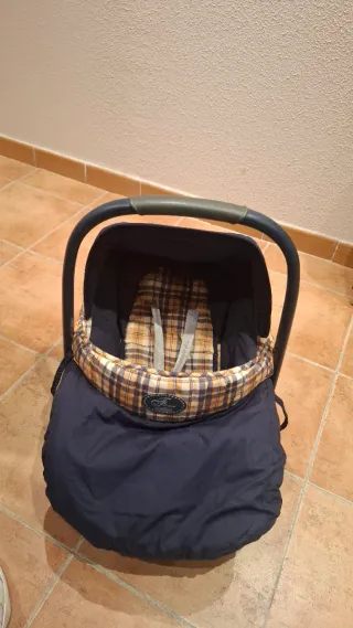 Capazo cuco de bebé Se utiliza como mecedora