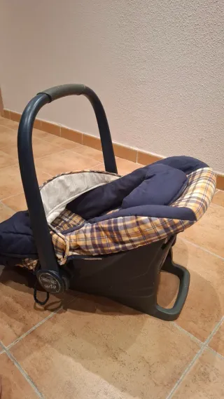 Capazo cuco de bebé Se utiliza como mecedora