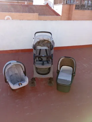 Chicco cochecito, capazo y silla coche