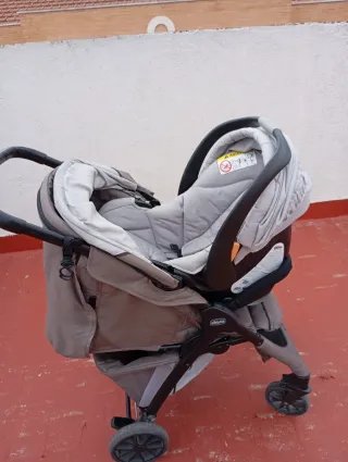 Chicco cochecito, capazo y silla coche