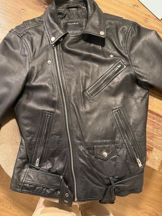 Chaqueta biker de piel Pull&Bear – 100% piel ovina