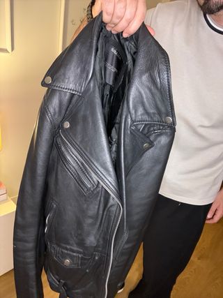Chaqueta biker de piel Pull&Bear – 100% piel ovina