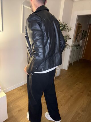 Chaqueta biker de piel Pull&Bear – 100% piel ovina