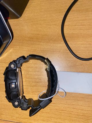 Reloj Casio G-Shock Negro y Dorado