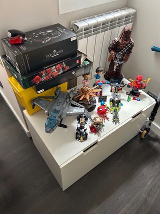 Banco de almacenaje blanco