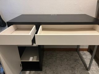 Escritorio MICKE Ikea pasacables, cajones estantes