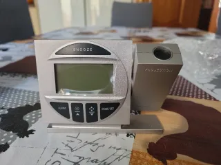 Despertador Proyector Techno Line WT 590