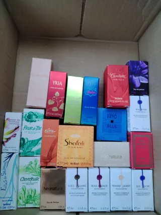 Colección perfumes miniatura marca Yves Rocher