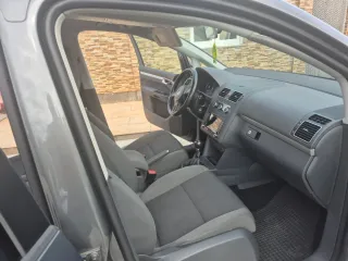 Volkswagen Touran 2011