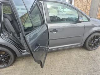 Volkswagen Touran 2011