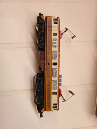 Máquina de tren Maqueta 3n 040. No funciona.