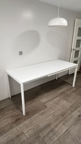 Mesa IKEA VIHALS extensible blanca