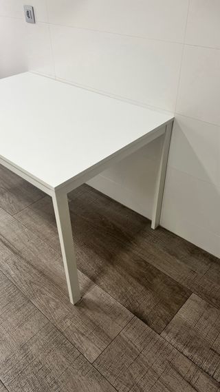 Mesa IKEA VIHALS extensible blanca