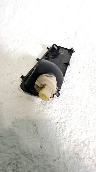 FARO ANTINIEBLA TRASERO IZQUIERDO CITROEN C1 806419