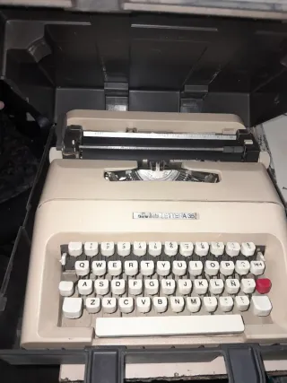 Olivetti LetterA 35 Máquina de Escribir