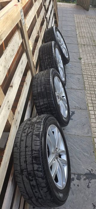Llantas VW 16” con Neumáticos