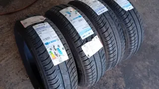4 Neumáticos Michelin Energy Saver 165/70R14 81T
