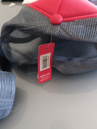 Gorra Rapala Negra y Gris Y roja y gris.